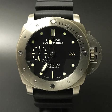 panerai 305 vs 1305|Panerai pam 305.